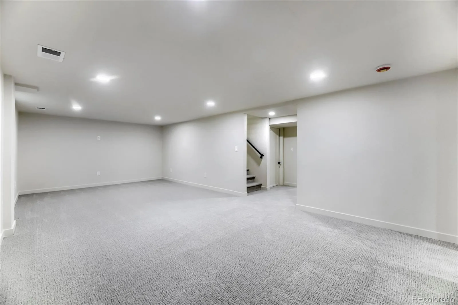 2021 S Lowell Boulevard Denver CO 80219 | MLS #REC9707432 08072026000558 1600 18