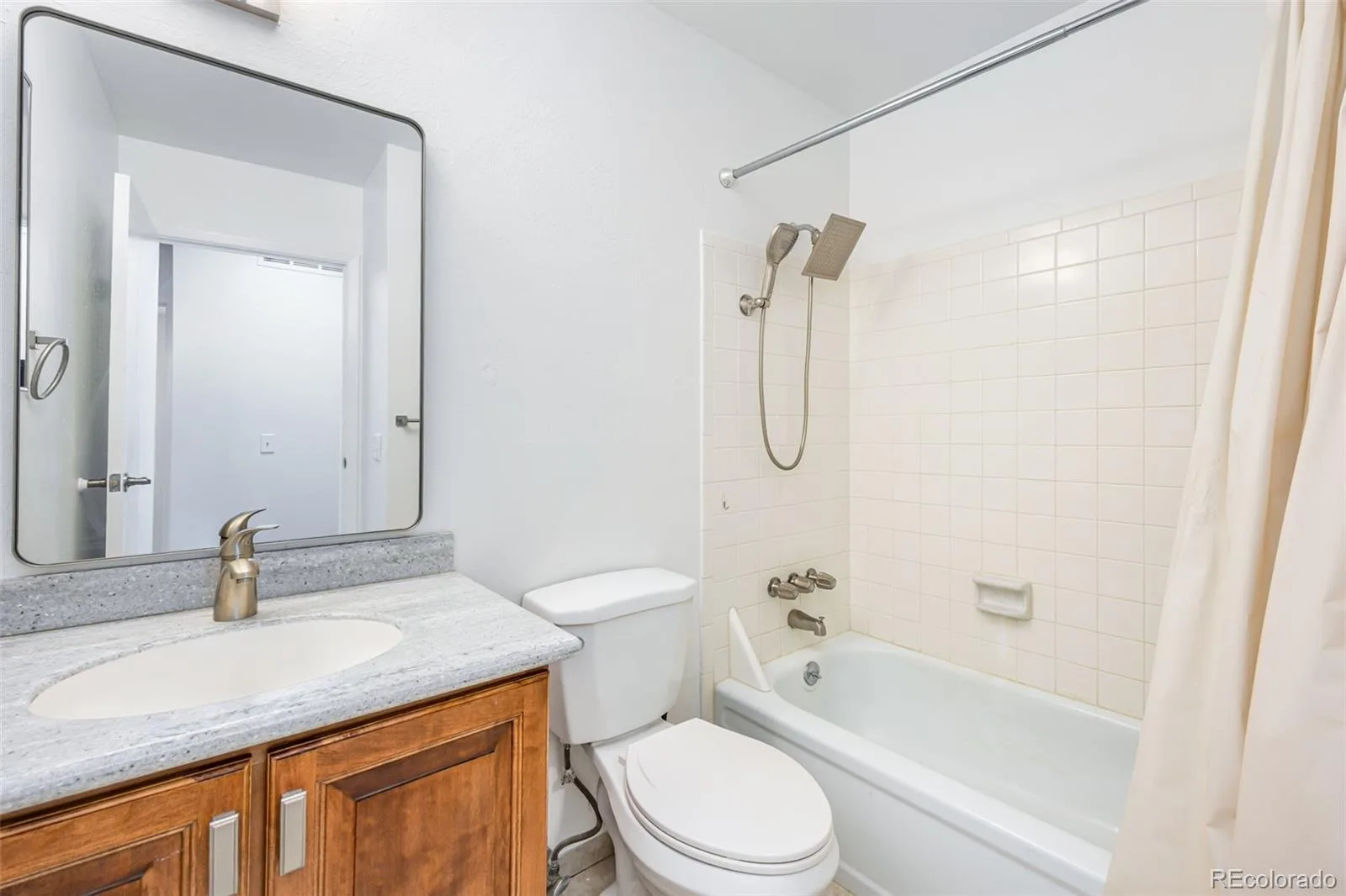 14975 E Radcliff Drive Aurora CO 80015 | MLS #REC9707708 06232026210117 1600 13