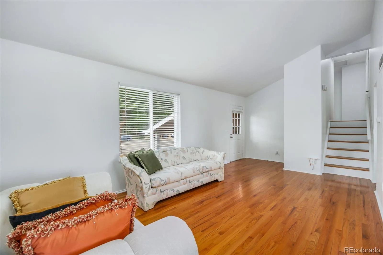 14975 E Radcliff Drive Aurora CO 80015 | MLS #REC9707708 06232026210117 1600 2