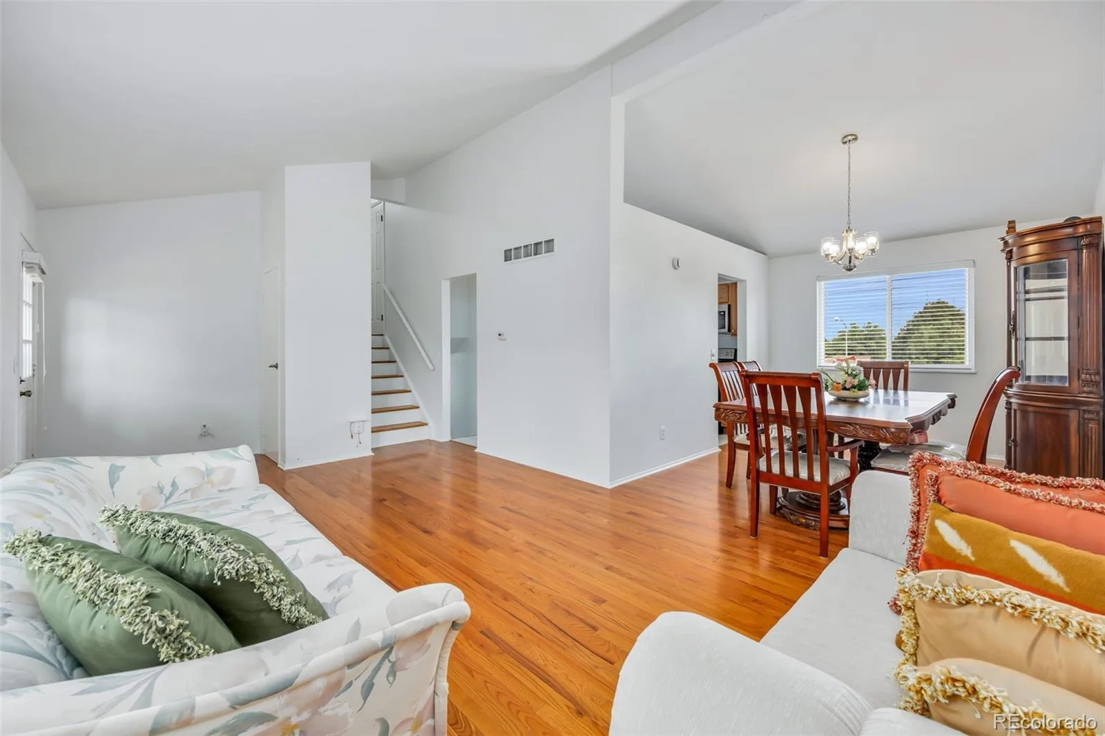 14975 E Radcliff Drive Aurora CO 80015 | MLS #REC9707708 06232026210117 1600 3