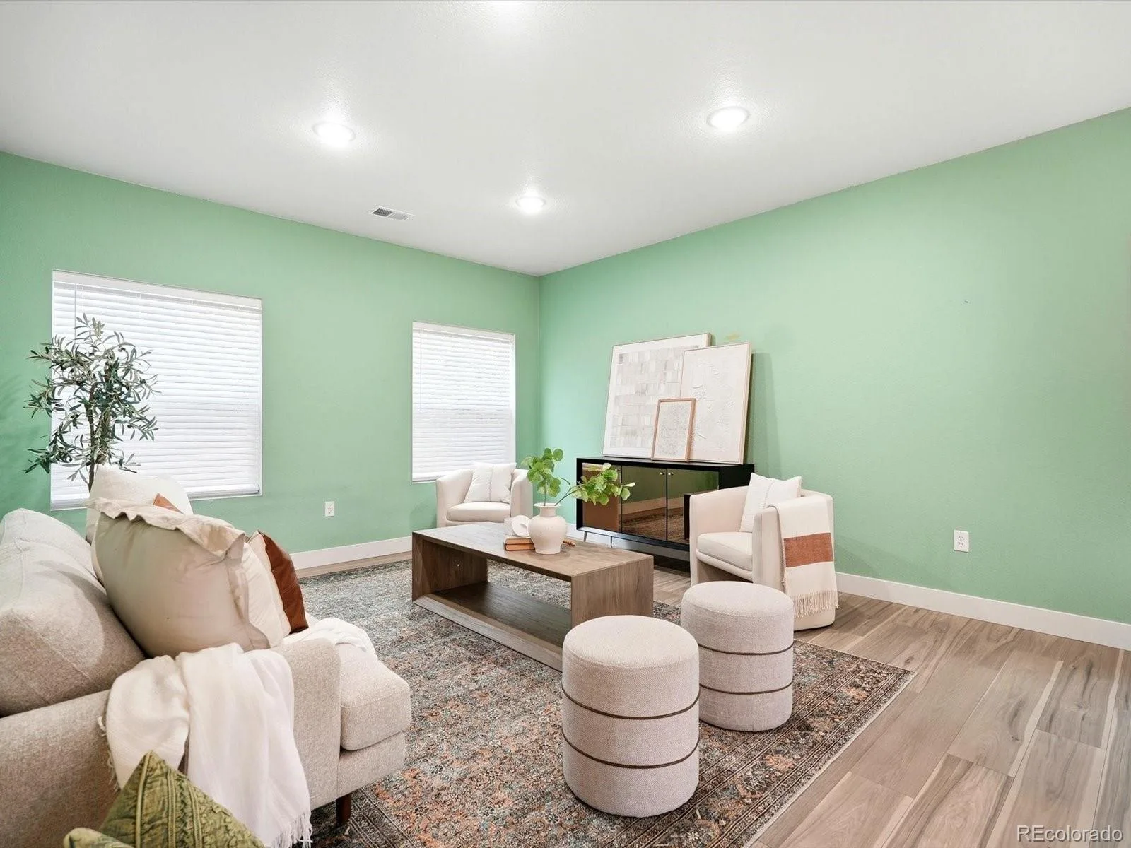 550 S Raleigh Street Denver CO 80219 | MLS #REC9716306 09262026055312 1600 22