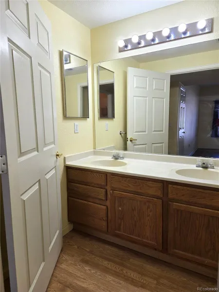 9984 E Carolina Circle #101 Aurora CO 80247 MLS #REC9716526 05152026201728 800 9