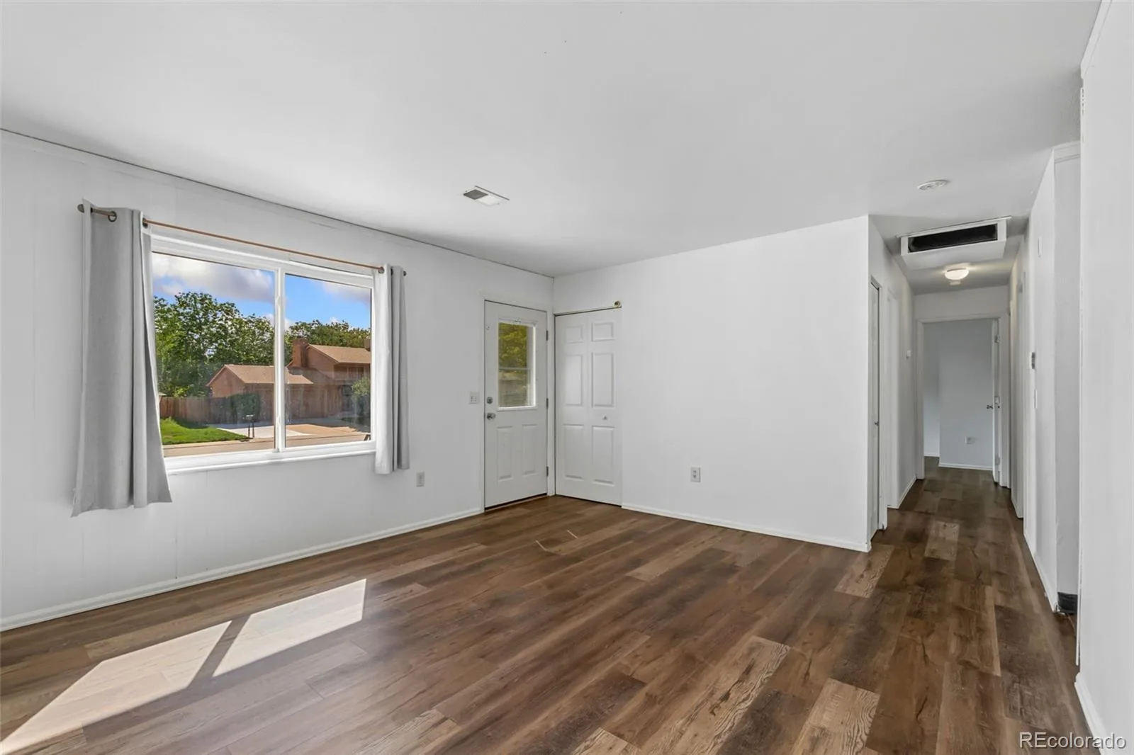 2205 Lincoln Street Longmont CO 80501 MLS #REC9717400 06012026015501 1600 12