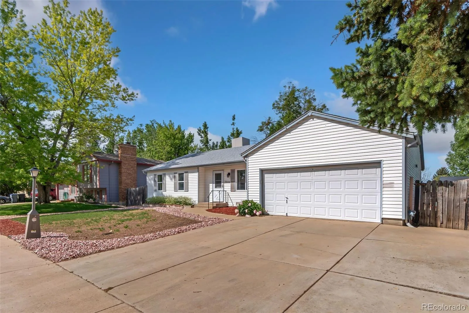 2205 Lincoln Street Longmont CO 80501 MLS #REC9717400 06012026015501 1600 2