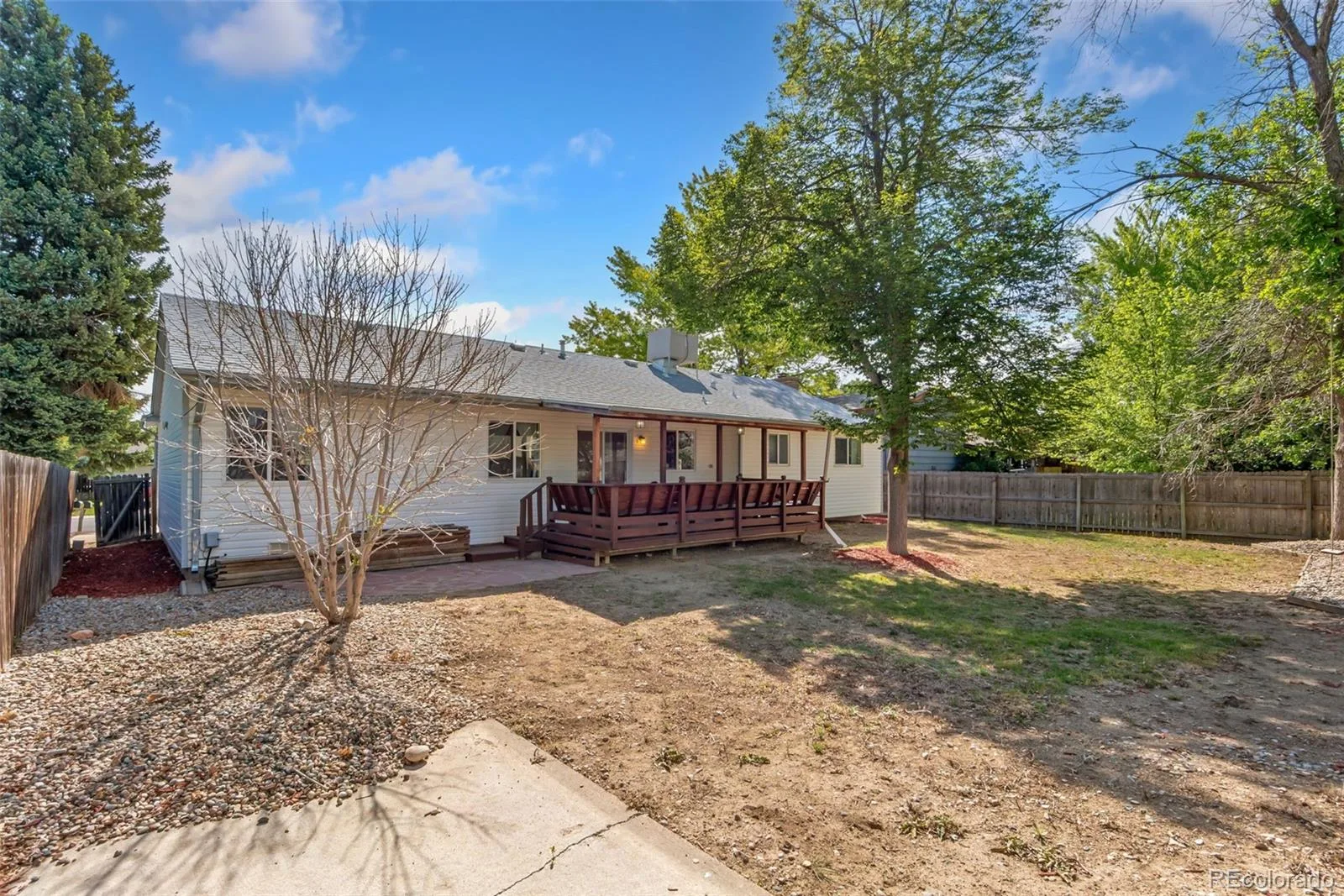 2205 Lincoln Street Longmont CO 80501 MLS #REC9717400 06012026015501 1600 27