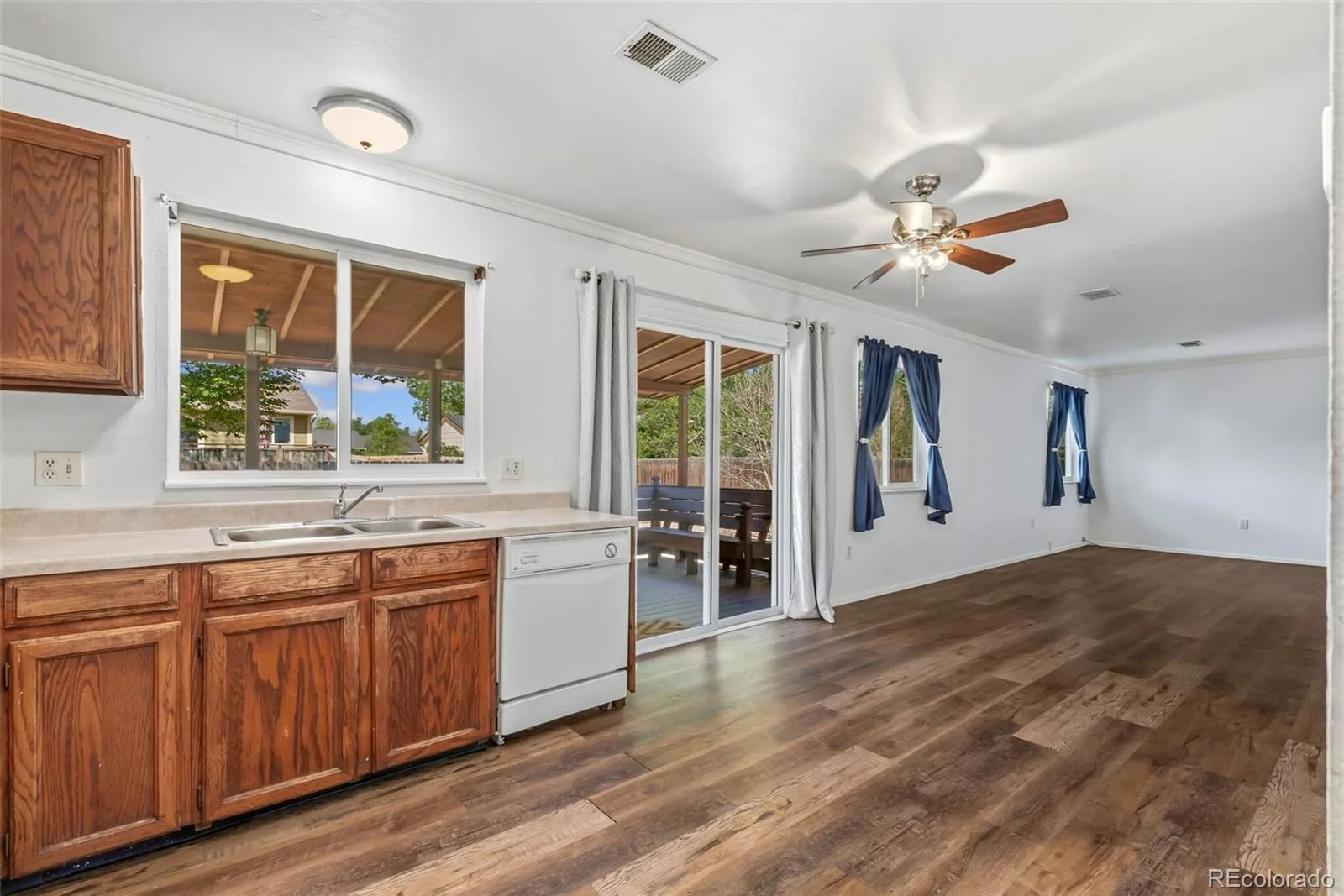 2205 Lincoln Street Longmont CO 80501 MLS #REC9717400 06012026015501 1600 3