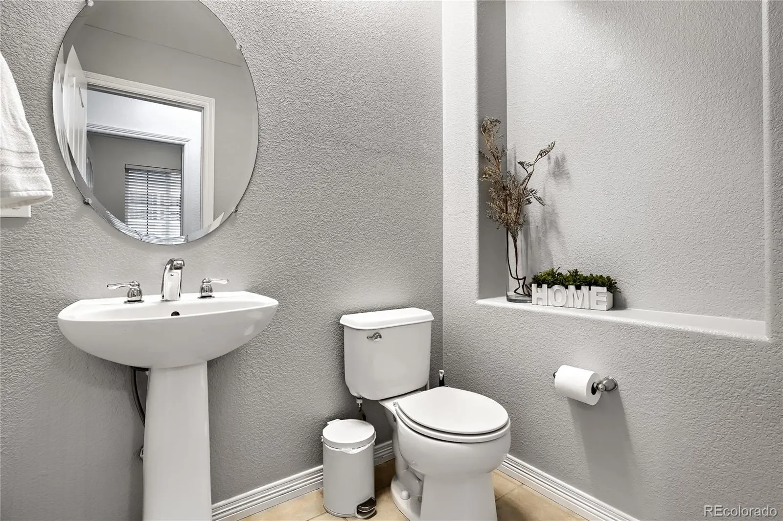 6441 S Millbrook Way Aurora CO 80016 MLS #REC9717678 05022026054535 1600 11