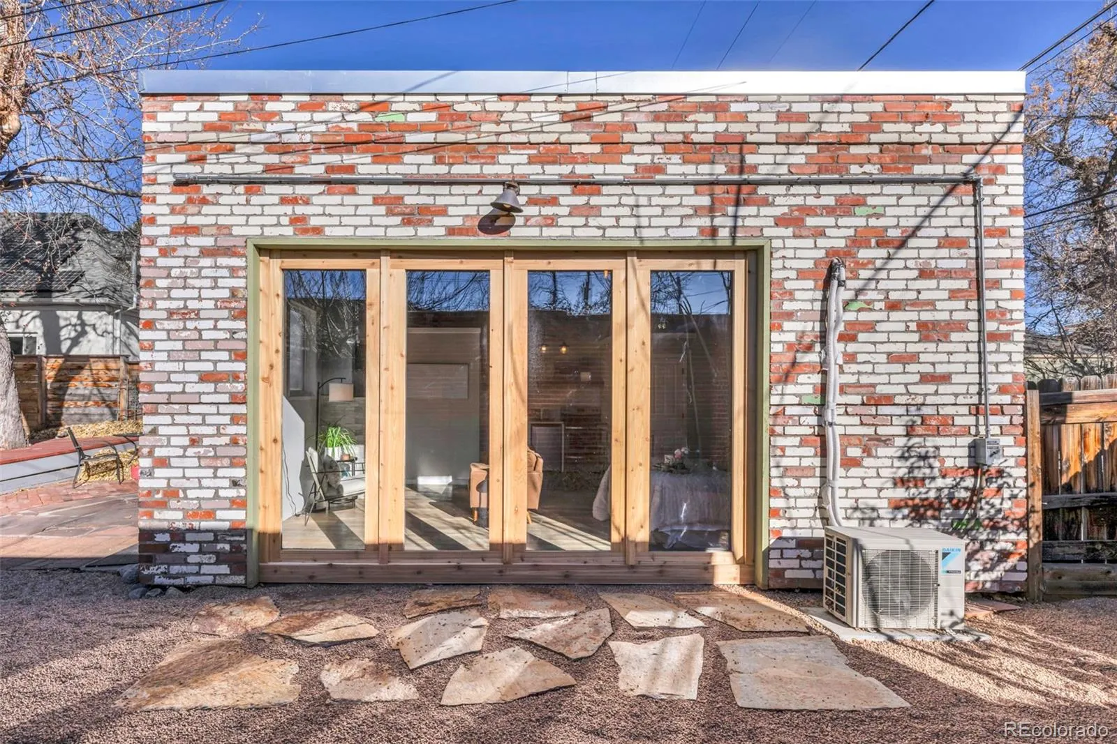 04062026161947 1600 32