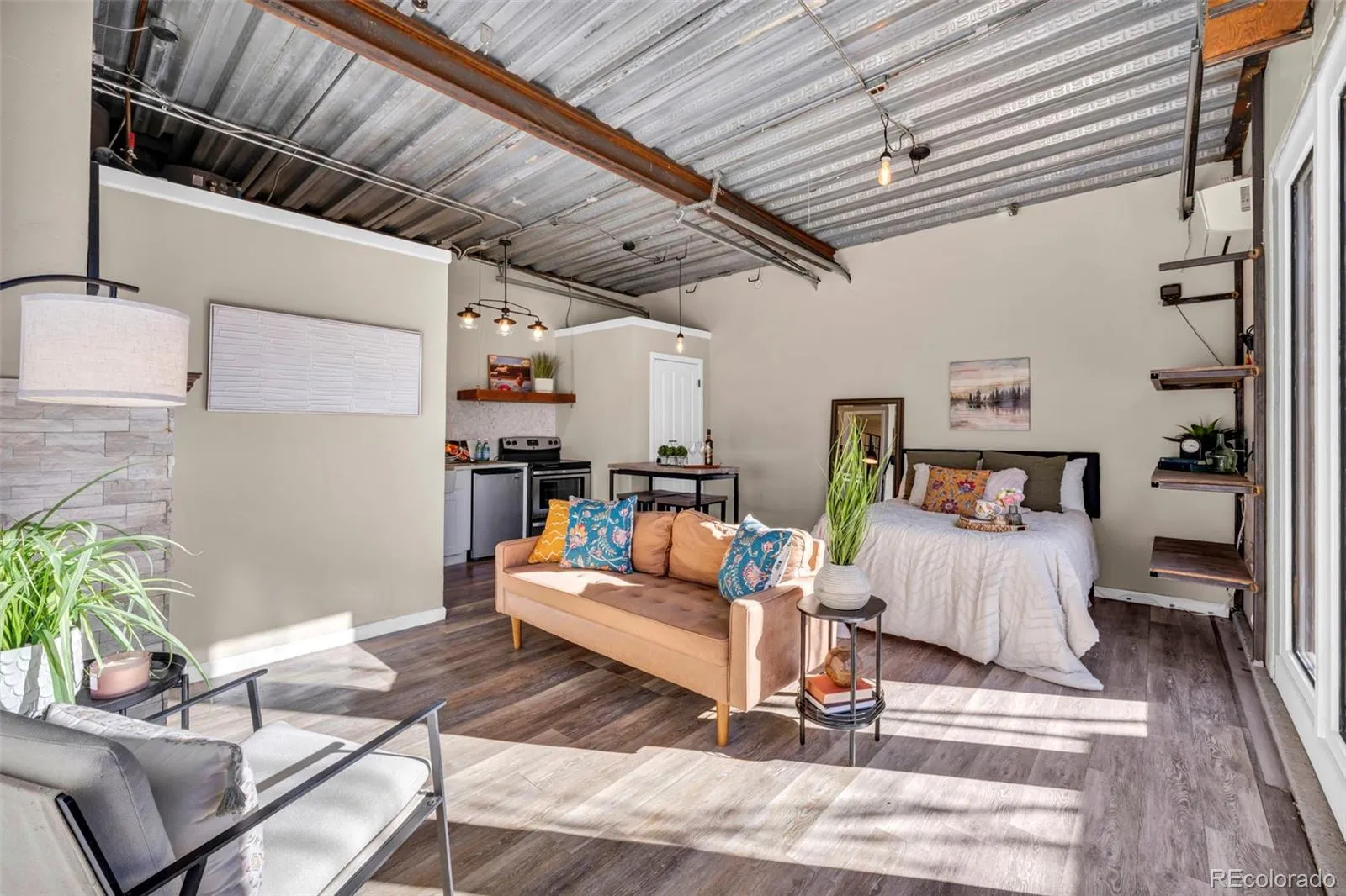 04062026161947 1600 4