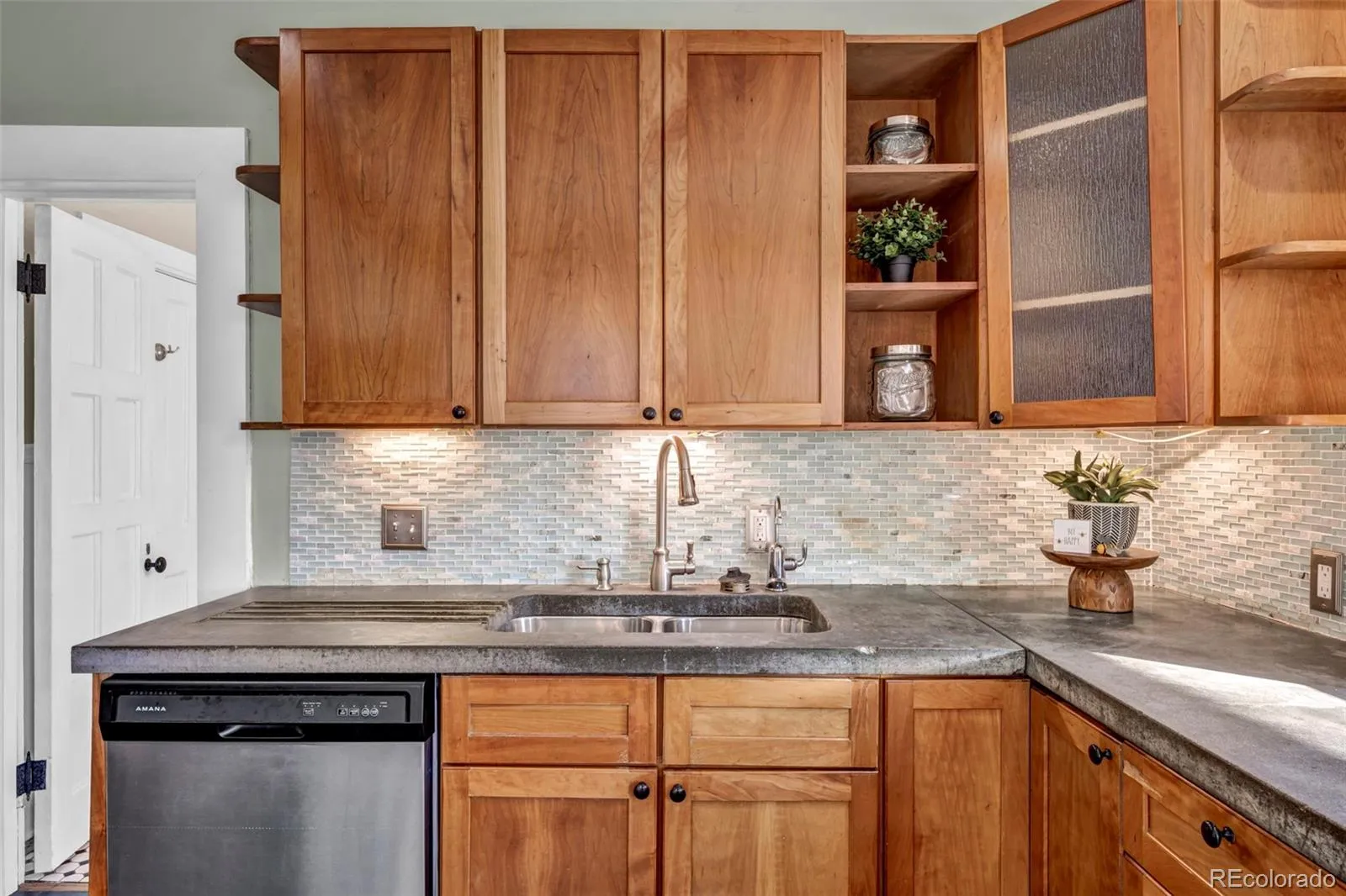 04062026161947 1600 5