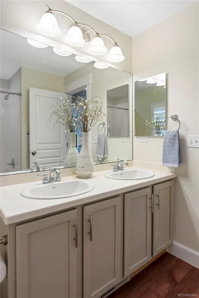 10086 E 31st Avenue Denver CO 80238 | MLS #REC9718189 08272026140341 800 29