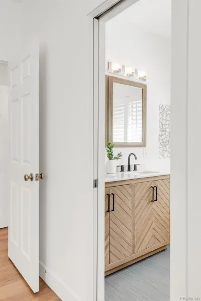 03232026234900 800 24