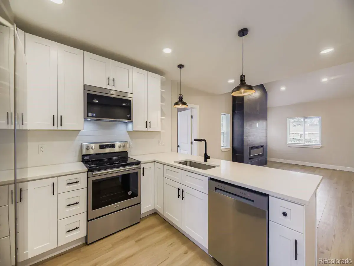 02122026000423 1200 3