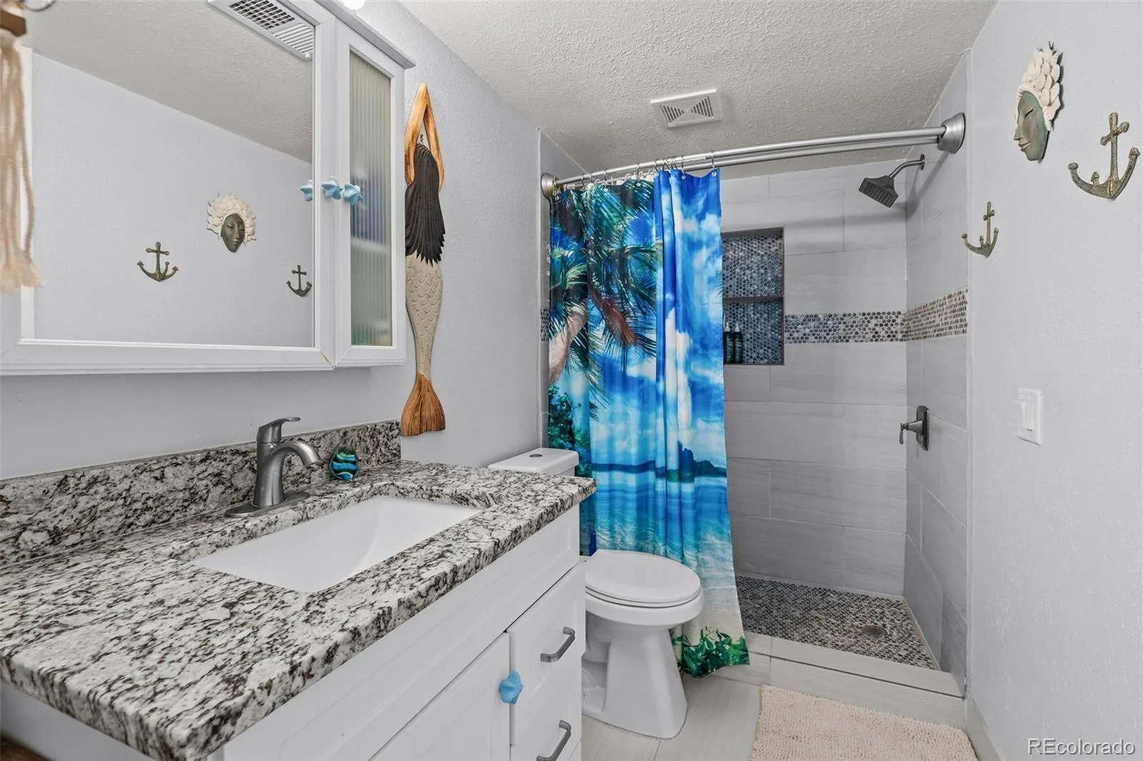 9867 E Peakview Avenue #E1 Englewood CO 80111 MLS #REC9720364 06122026204557 1600 10