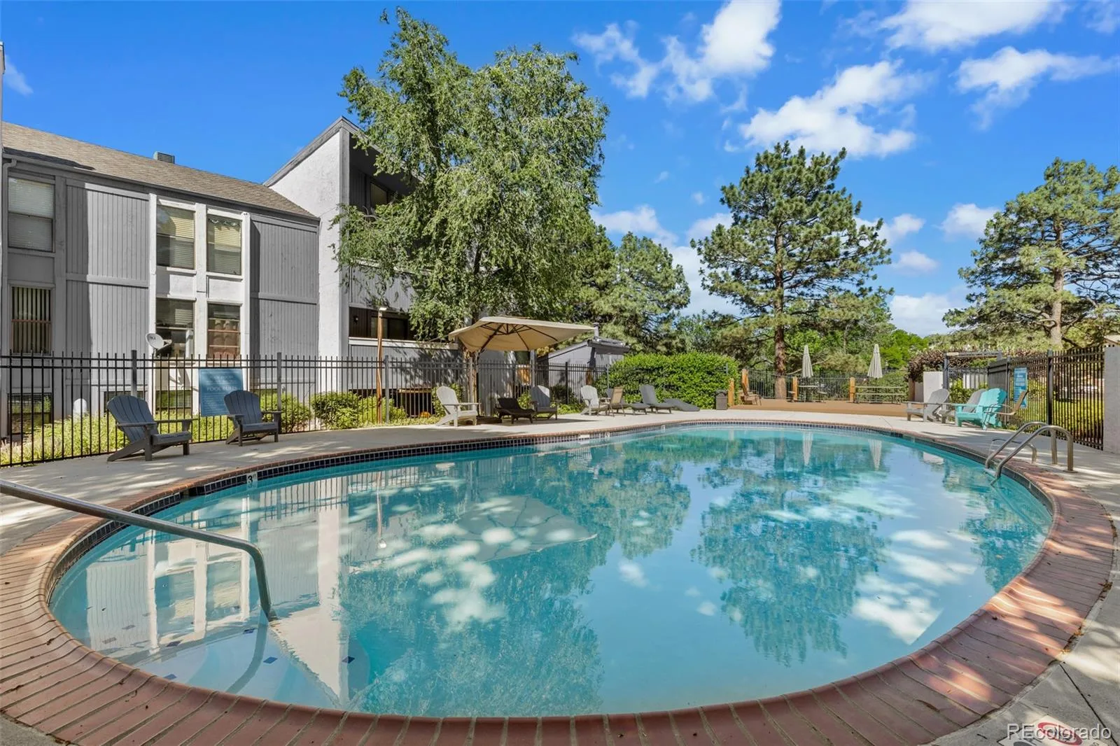 9867 E Peakview Avenue #E1 Englewood CO 80111 MLS #REC9720364 06122026204557 1600 14
