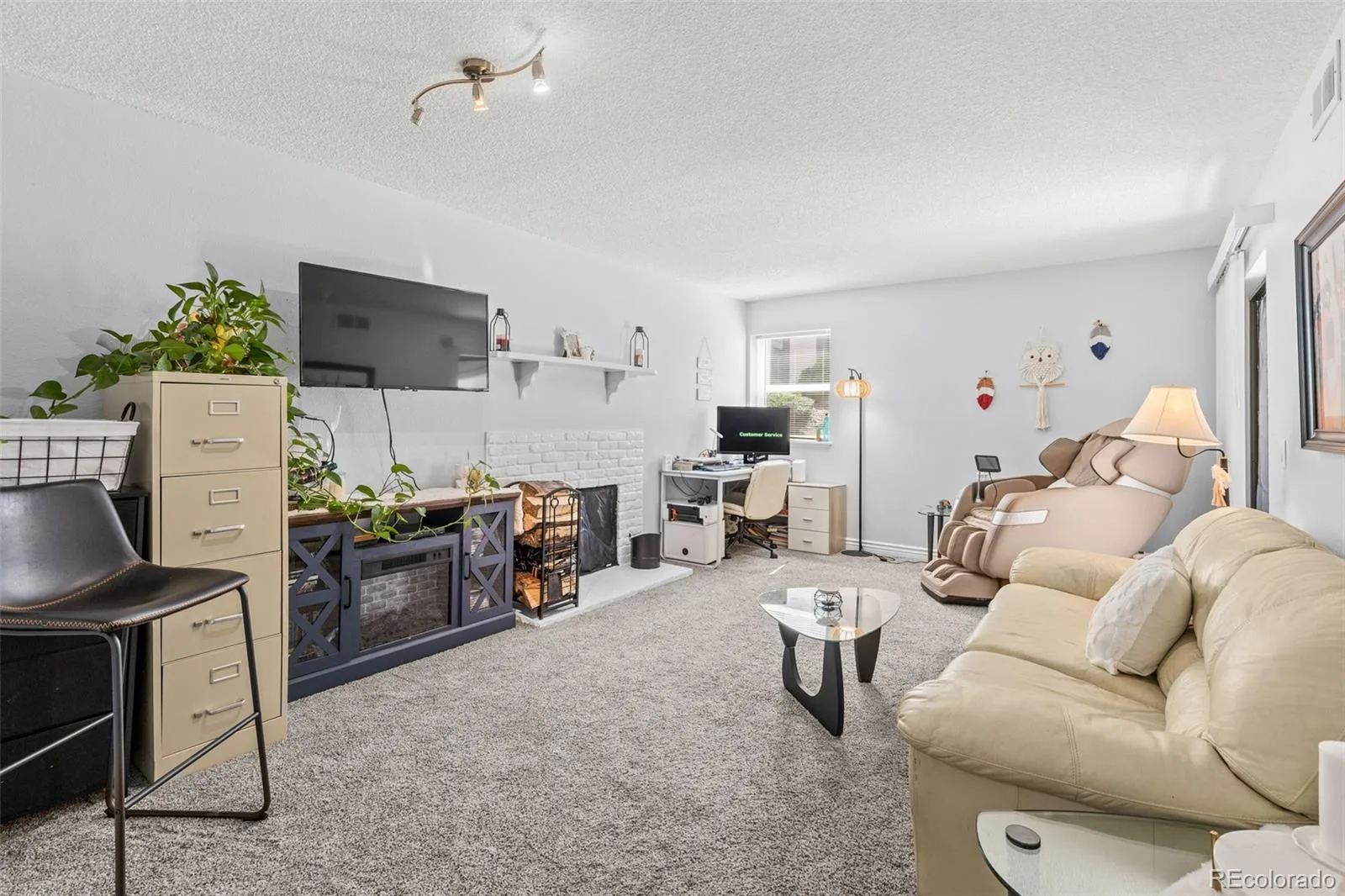 9867 E Peakview Avenue #E1 Englewood CO 80111 MLS #REC9720364 06122026204557 1600 6