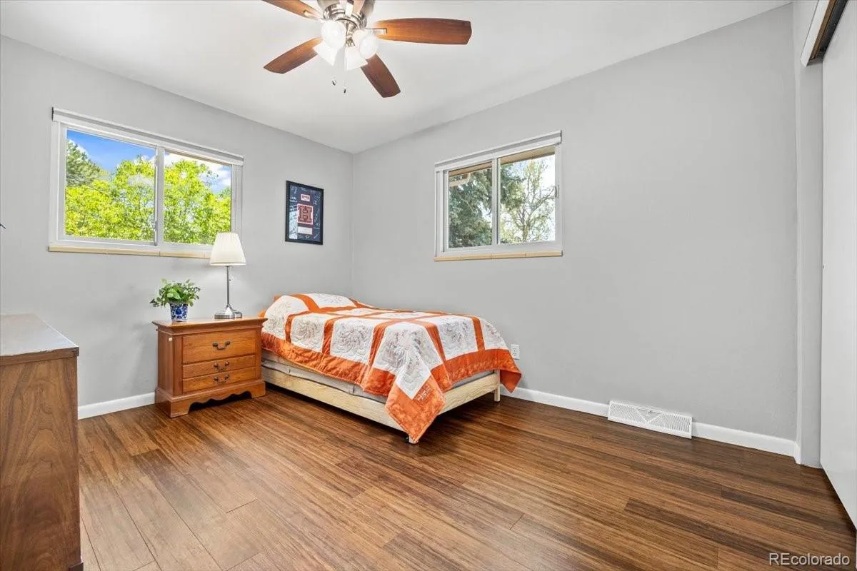 6634 S Buffalo Drive Littleton CO 80120 MLS #REC9723147 04232026020431 1200 15