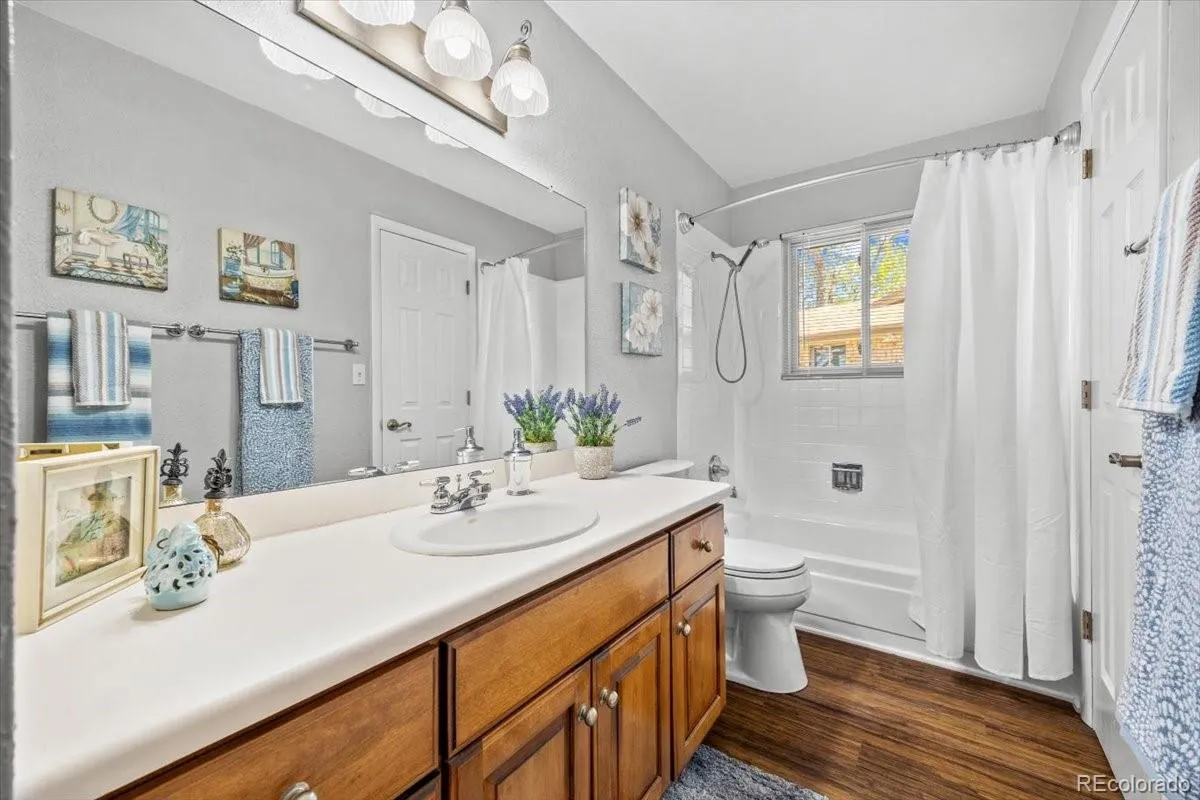 6634 S Buffalo Drive Littleton CO 80120 MLS #REC9723147 04232026020431 1200 16