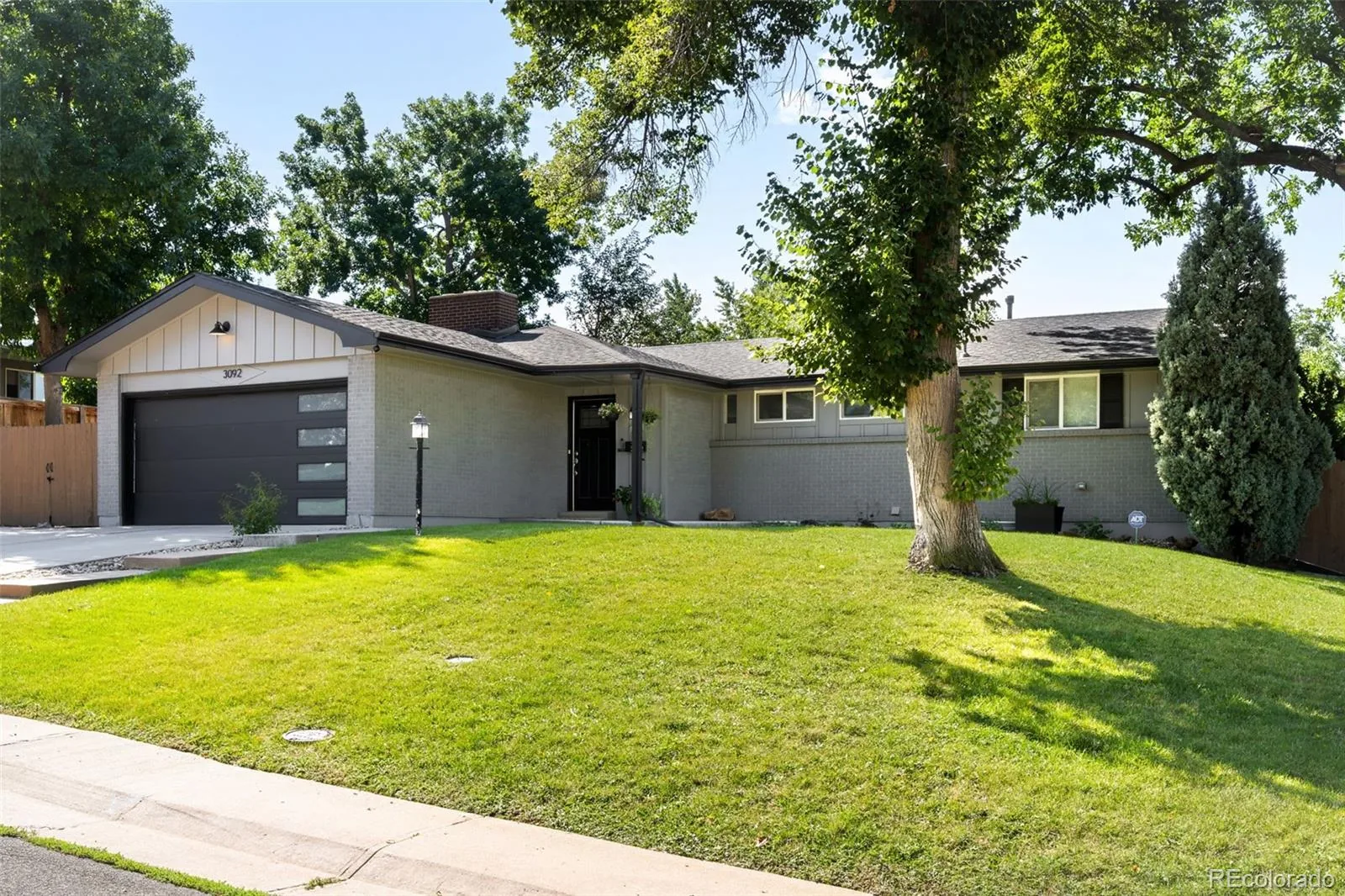 3092 E Weaver Place Centennial CO 80121 | MLS #REC9725455 10102026010758 1600 1