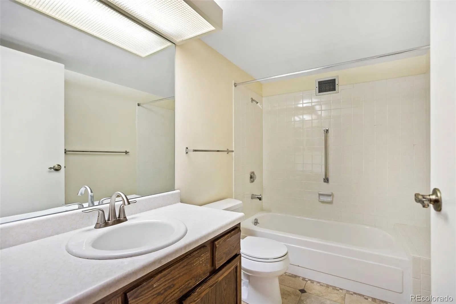 13601 E Marina Drive #505 Aurora CO 80014 | MLS #REC9727266 07102026172706 1600 19