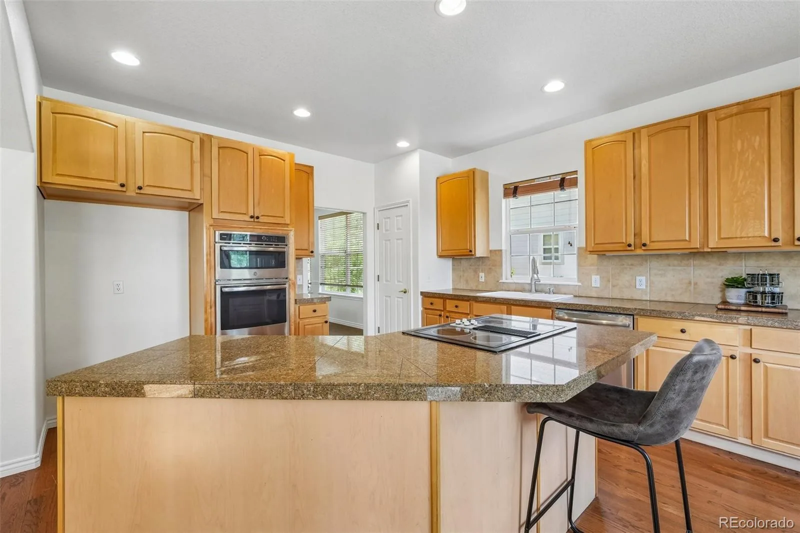 14890 E Maplewood Drive Centennial CO 80016 | MLS #REC9729216 07172026002652 1600 15
