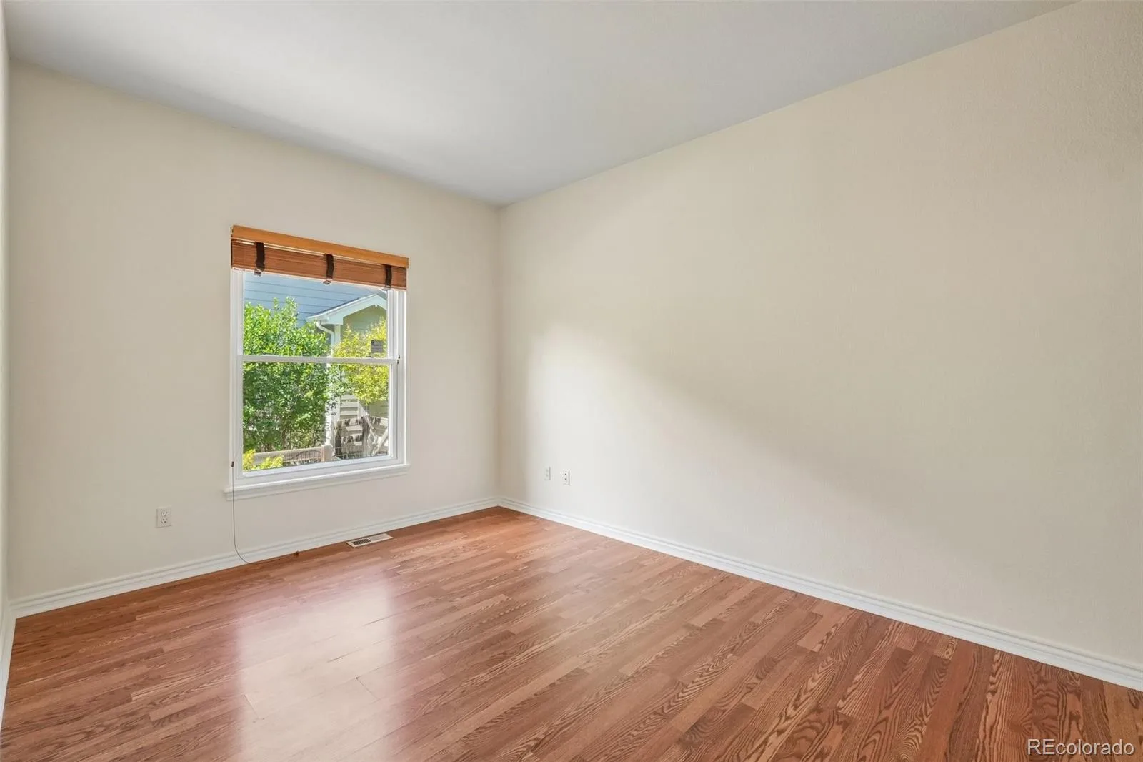 14890 E Maplewood Drive Centennial CO 80016 | MLS #REC9729216 07172026002652 1600 30
