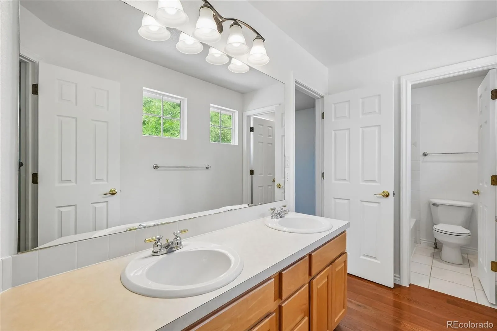 14890 E Maplewood Drive Centennial CO 80016 | MLS #REC9729216 07172026002652 1600 36