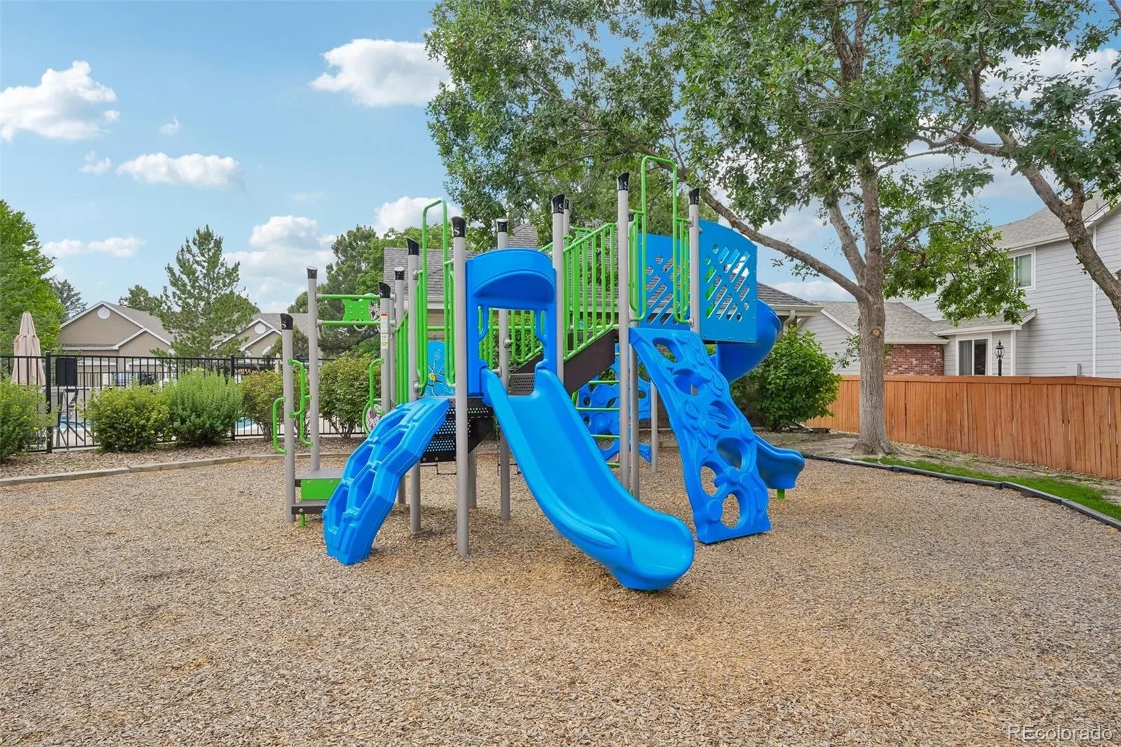 14890 E Maplewood Drive Centennial CO 80016 | MLS #REC9729216 07172026002652 1600 48