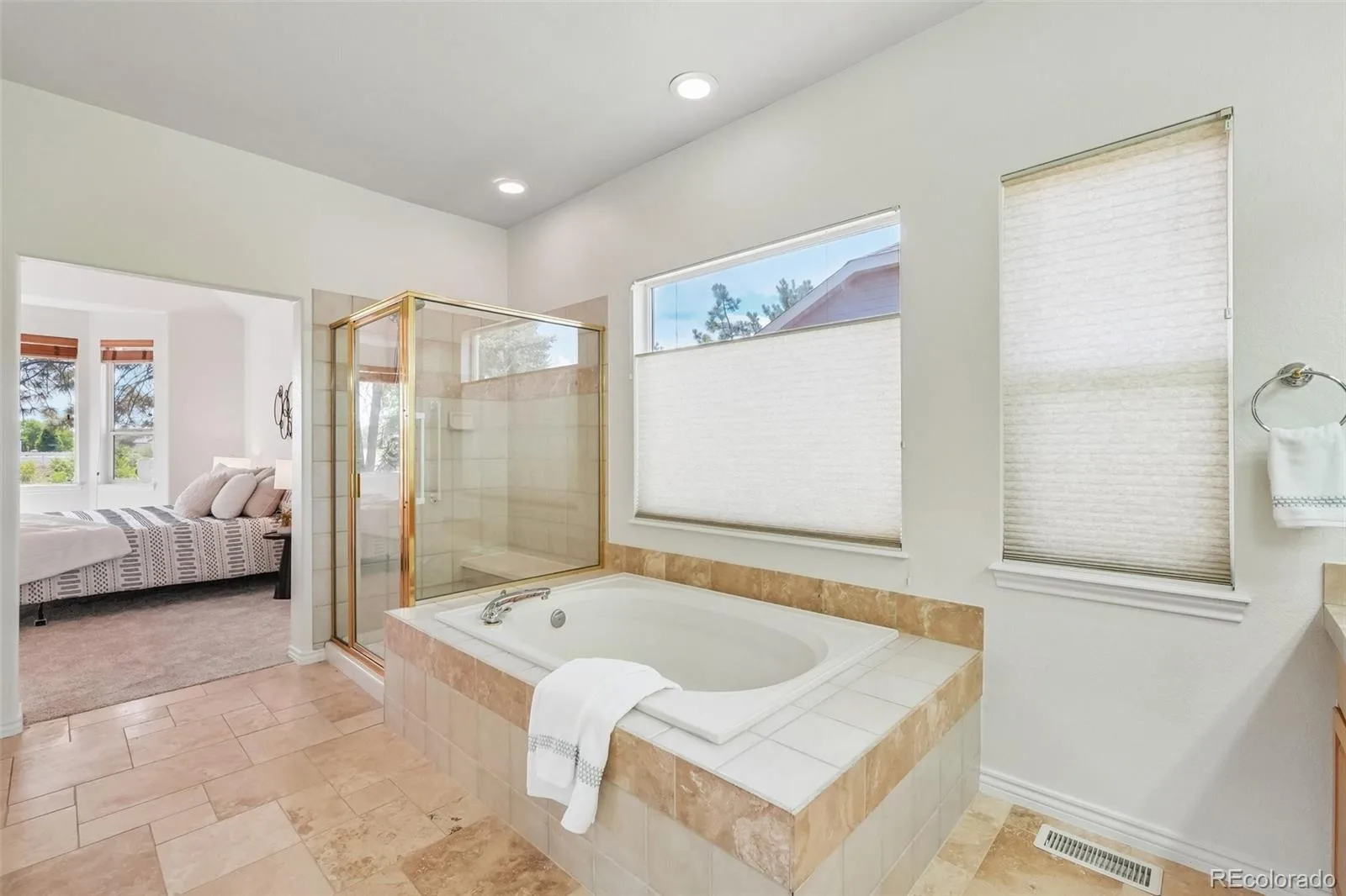 14890 E Maplewood Drive Centennial CO 80016 | MLS #REC9729216 07172026002652 1600 9