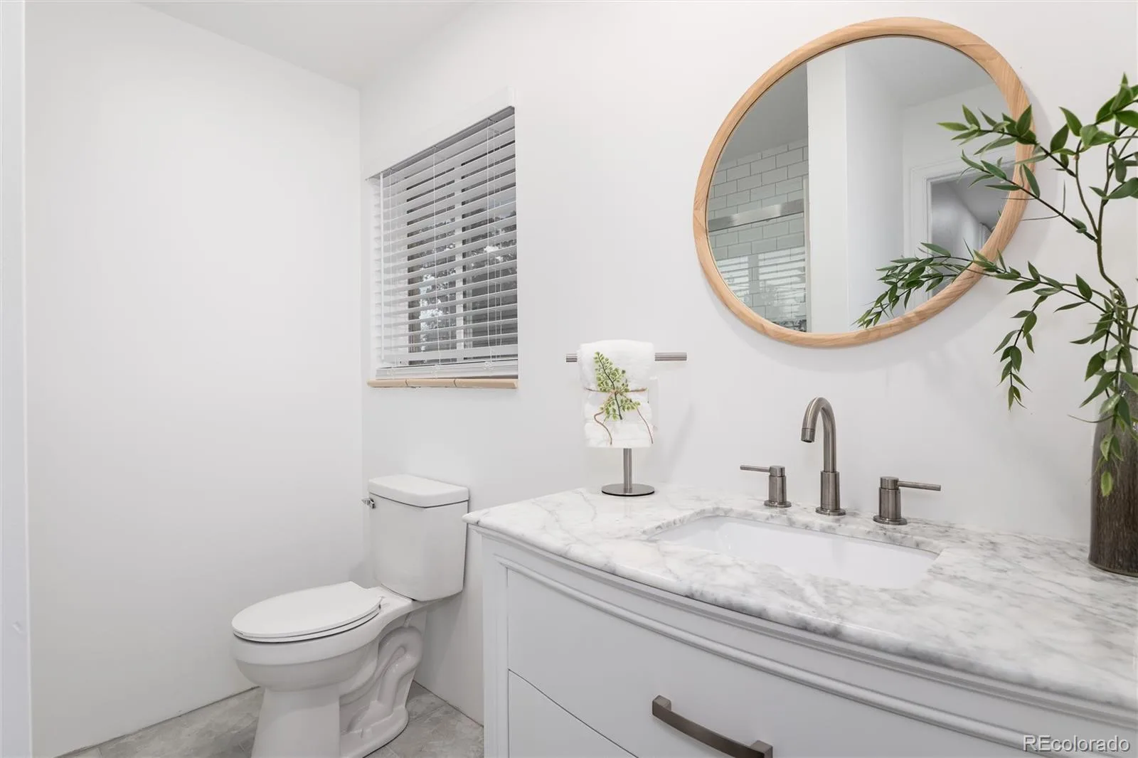 402 Ursula Street Aurora CO 80011 MLS #REC9729773 06102026211225 1600 20