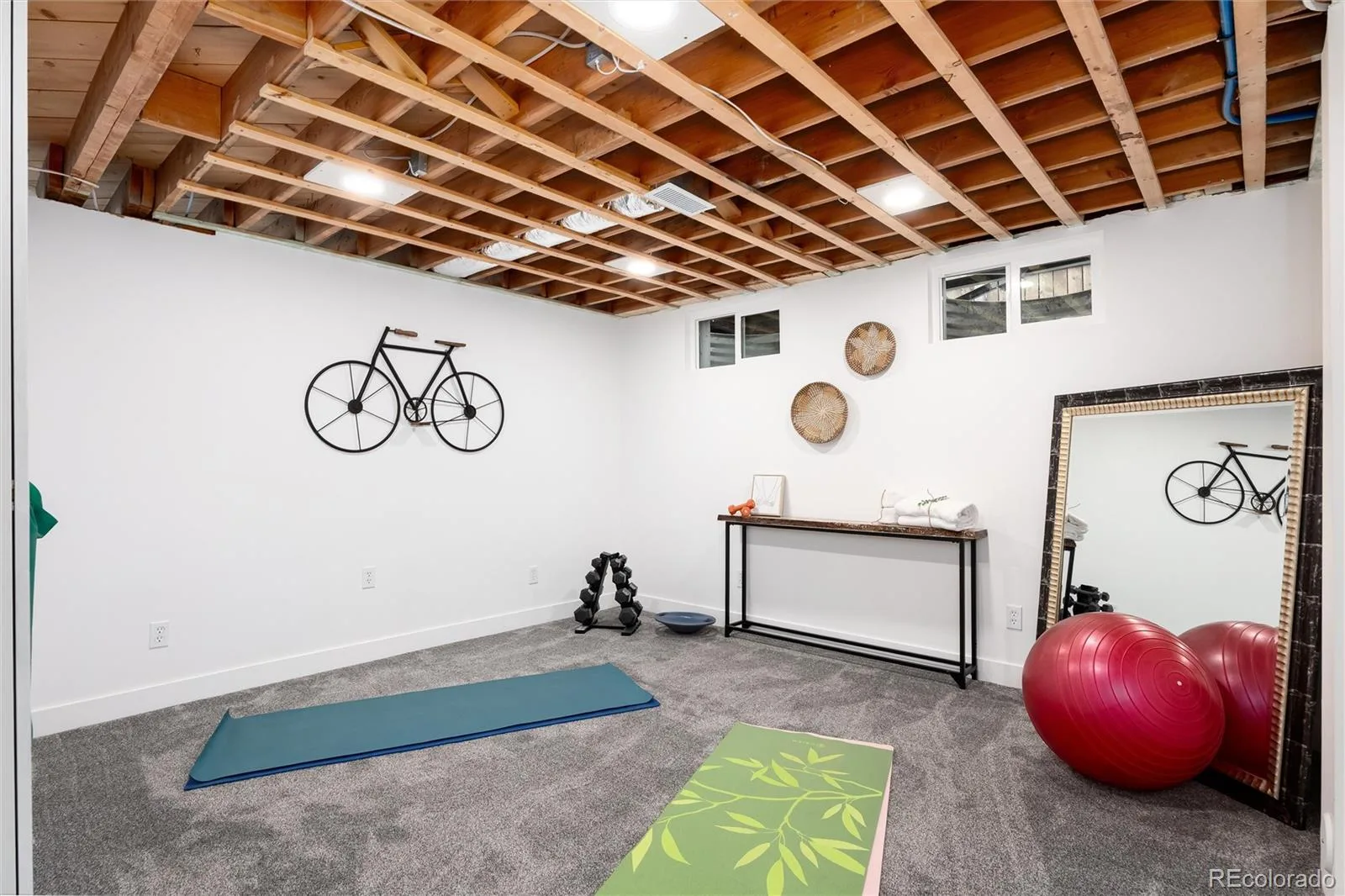 402 Ursula Street Aurora CO 80011 MLS #REC9729773 06102026211225 1600 24