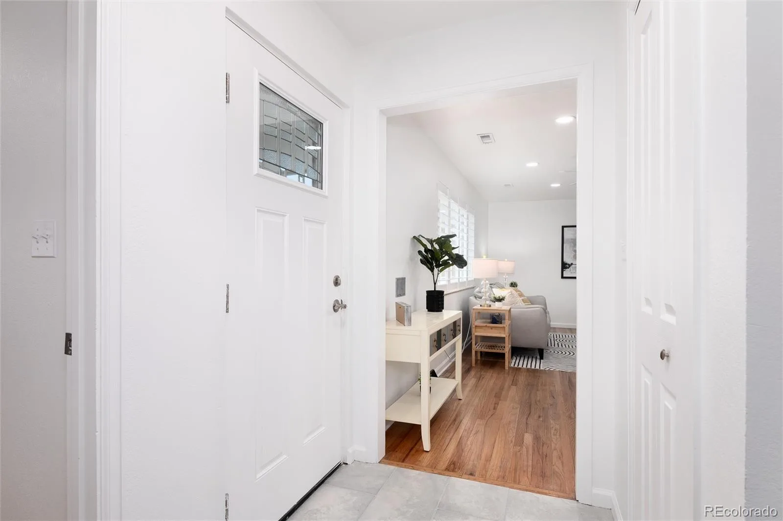 402 Ursula Street Aurora CO 80011 MLS #REC9729773 06102026211225 1600 3