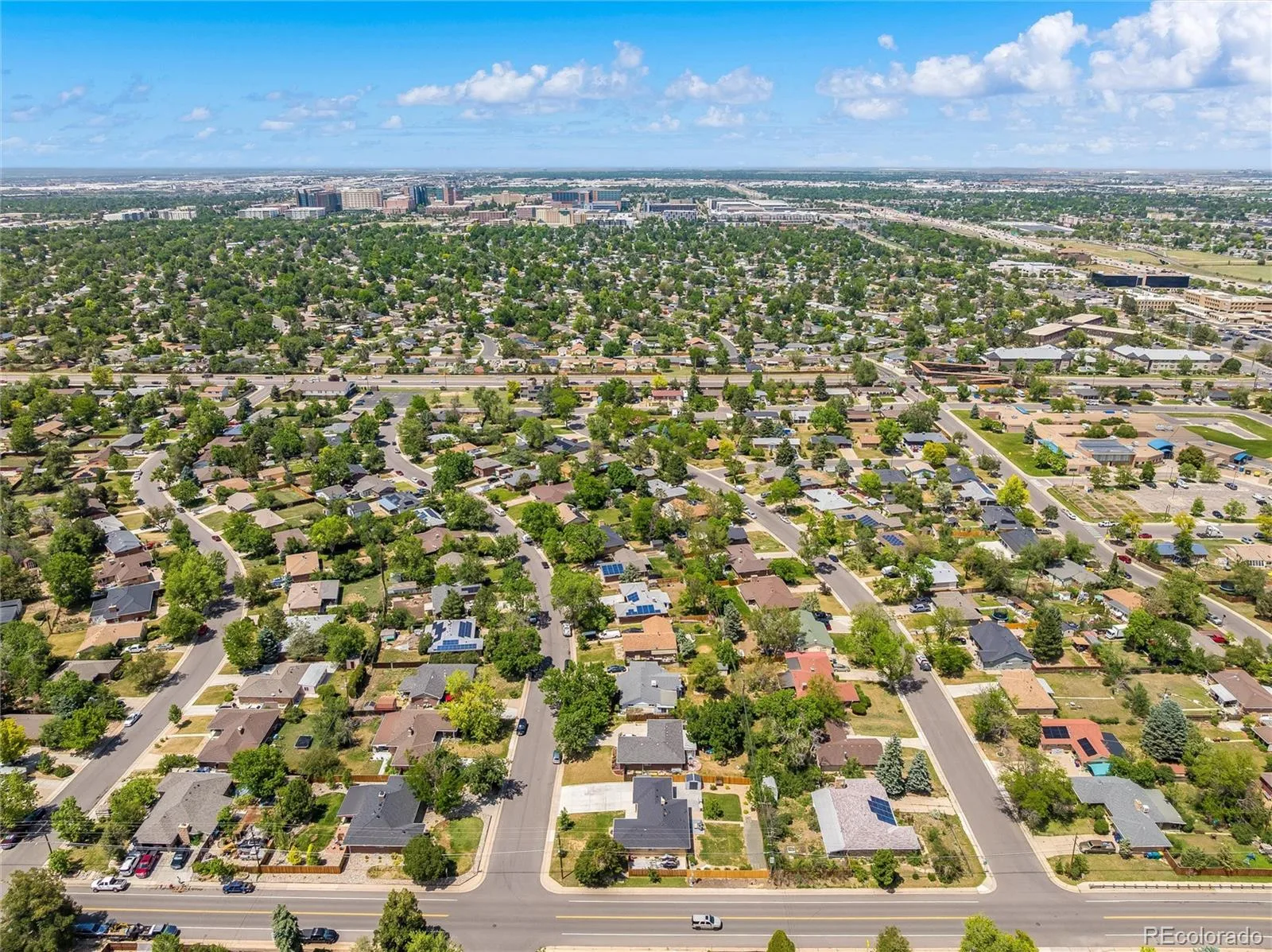 402 Ursula Street Aurora CO 80011 MLS #REC9729773 06102026211225 1600 32