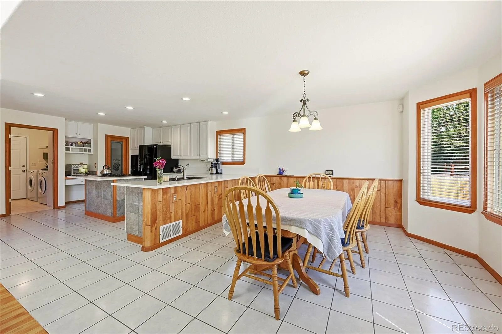 11285 W Coal Mine Drive Littleton CO 80127 | MLS #REC9730194 06102026203821 1600 15