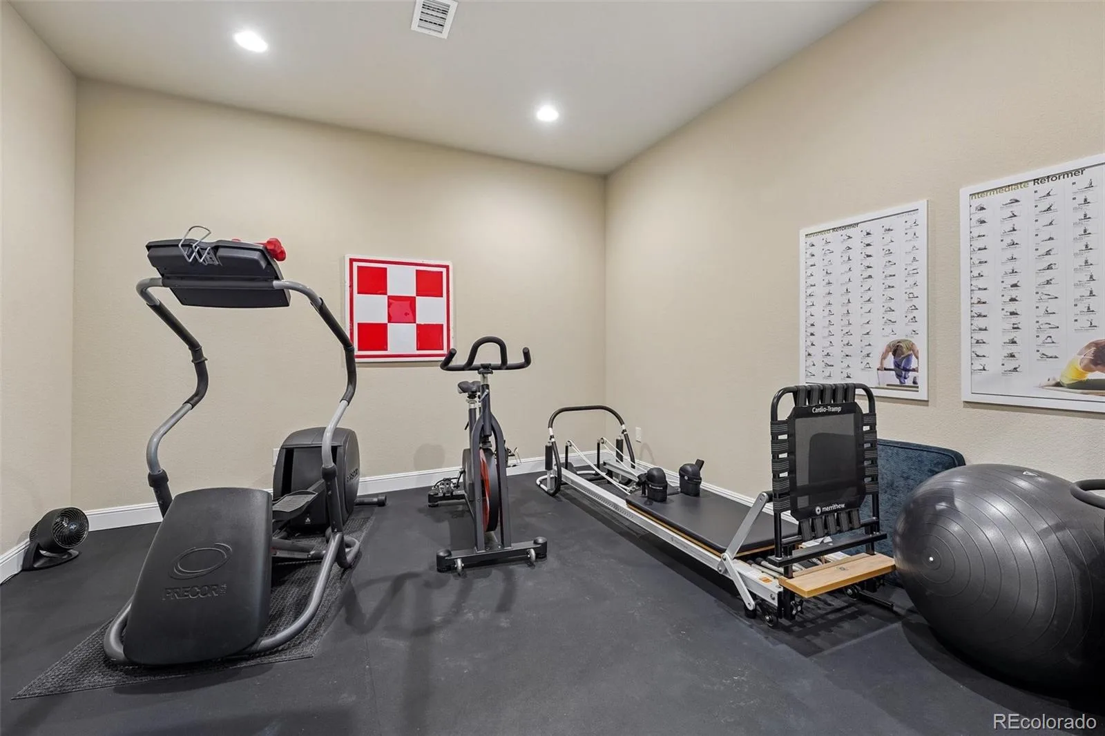 27693 E Euclid Drive Aurora CO 80016 MLS #REC9732515 06092026151740 1600 39