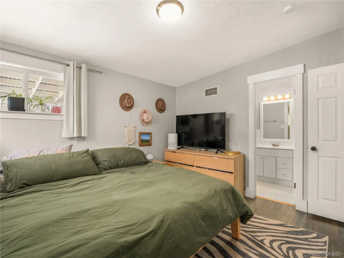 6009 Carr Street Arvada CO 80004 MLS #REC9735192 05142026171845 1200 10