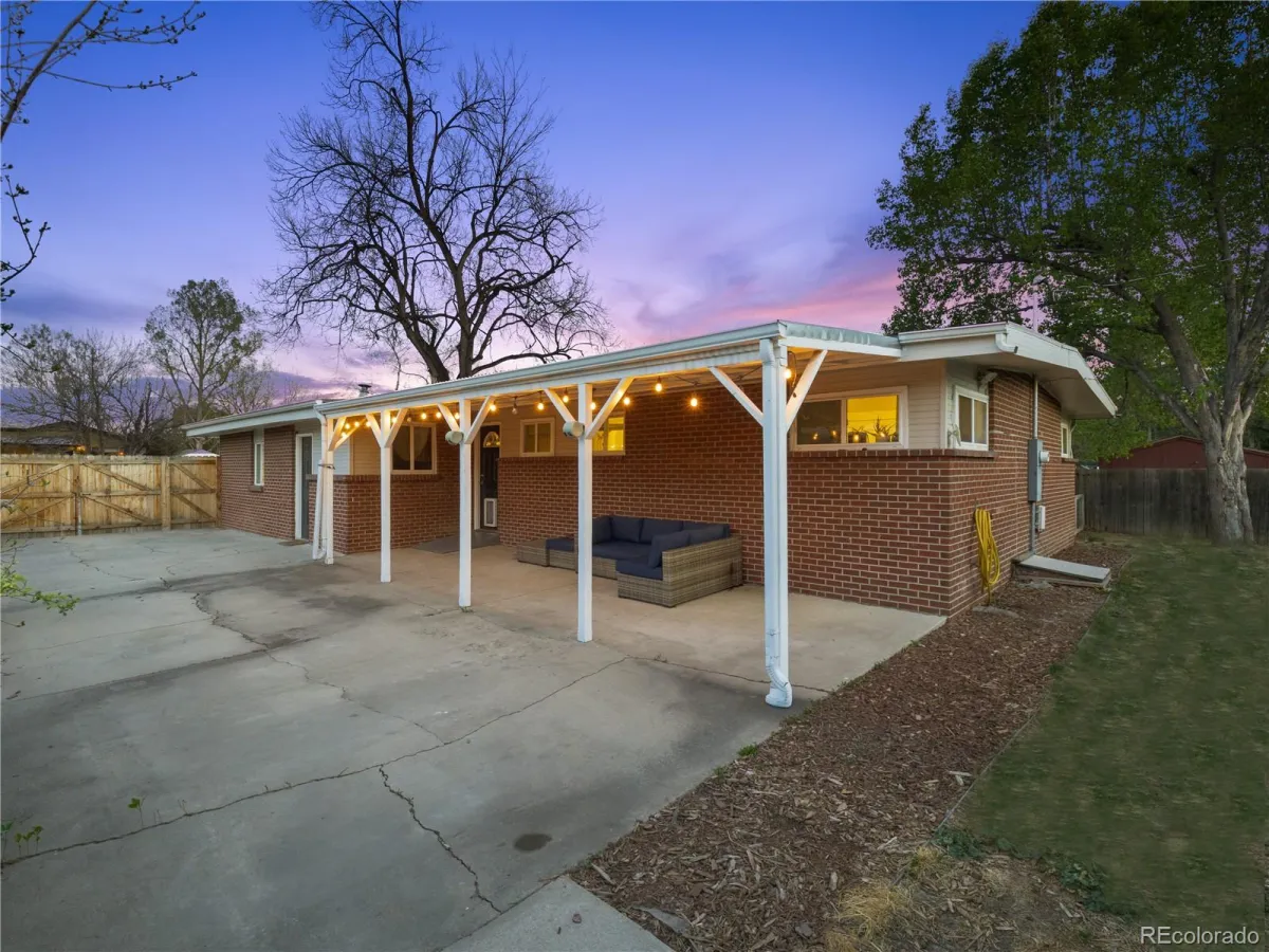 6009 Carr Street Arvada CO 80004 MLS #REC9735192 05142026171845 1200 20
