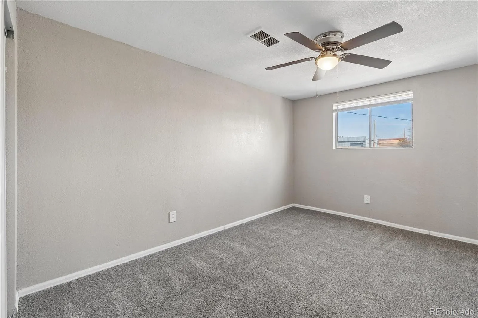 1015 S Eliot Street #4 #1 Denver CO 80219 | MLS #REC9735734 05112026200037 1600 11