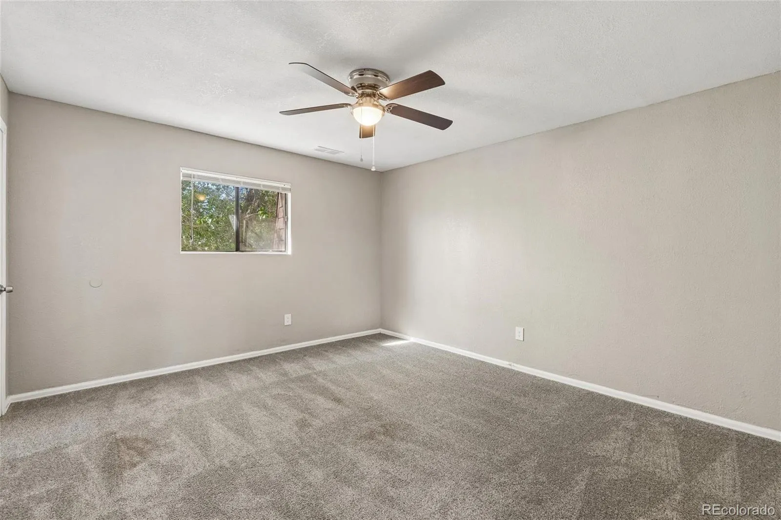 1015 S Eliot Street #4 #1 Denver CO 80219 | MLS #REC9735734 05112026200037 1600 17