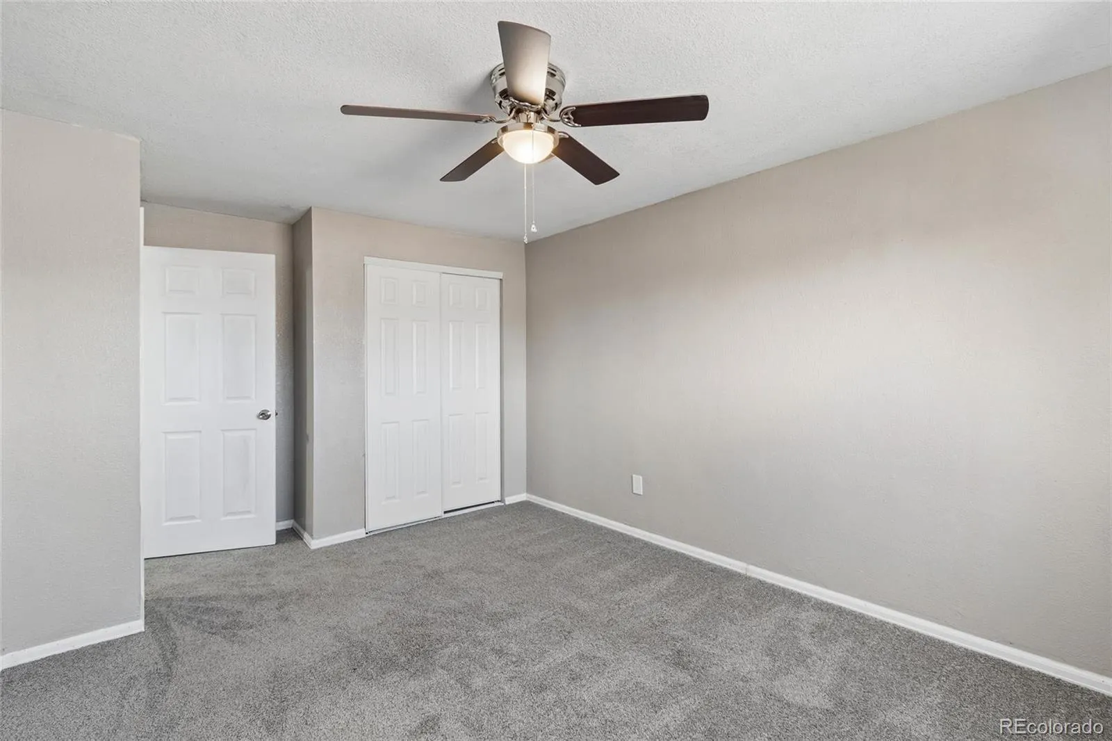 1015 S Eliot Street #4 #1 Denver CO 80219 | MLS #REC9735734 05112026200037 1600 19