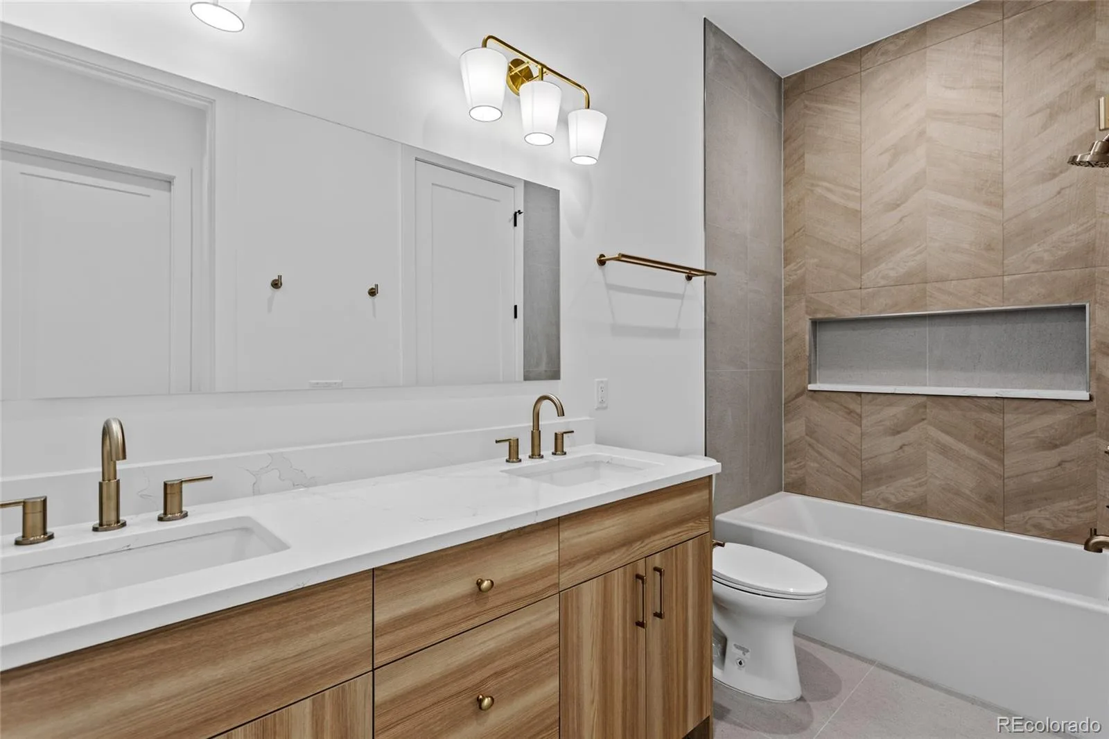 37 S Jackson Street Denver CO 80209 | MLS #REC9736236 07152026183740 1600 39