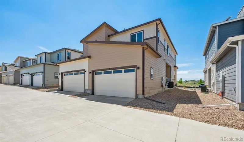 21373 E 67th Avenue Aurora CO 80019 | MLS #REC9738039 08182026195935 800 19