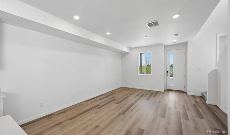 21373 E 67th Avenue Aurora CO 80019 | MLS #REC9738039 08182026195935 800 3