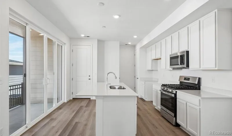 21373 E 67th Avenue Aurora CO 80019 | MLS #REC9738039 08182026195935 800 6
