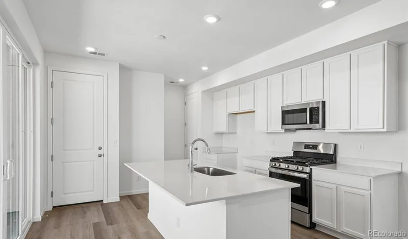 21373 E 67th Avenue Aurora CO 80019 | MLS #REC9738039 08182026195935 800 7