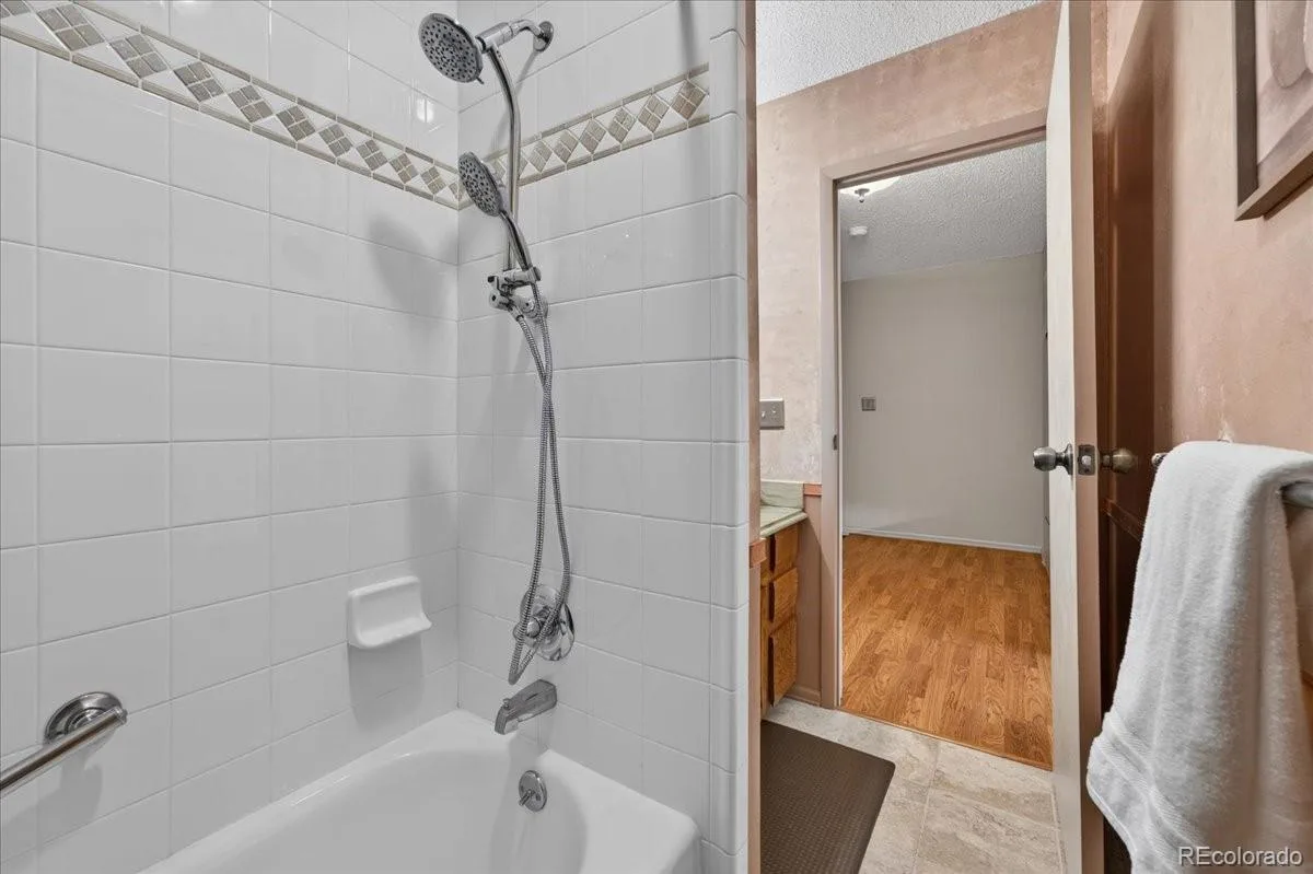 2615 S Peoria Street Aurora CO 80014 MLS #REC9738082 06022026190429 1200 22