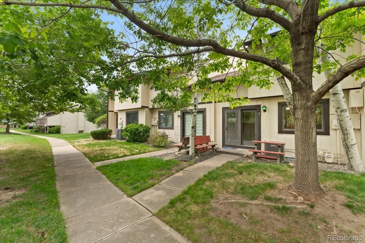 2615 S Peoria Street Aurora CO 80014 MLS #REC9738082 06022026190429 1200 35