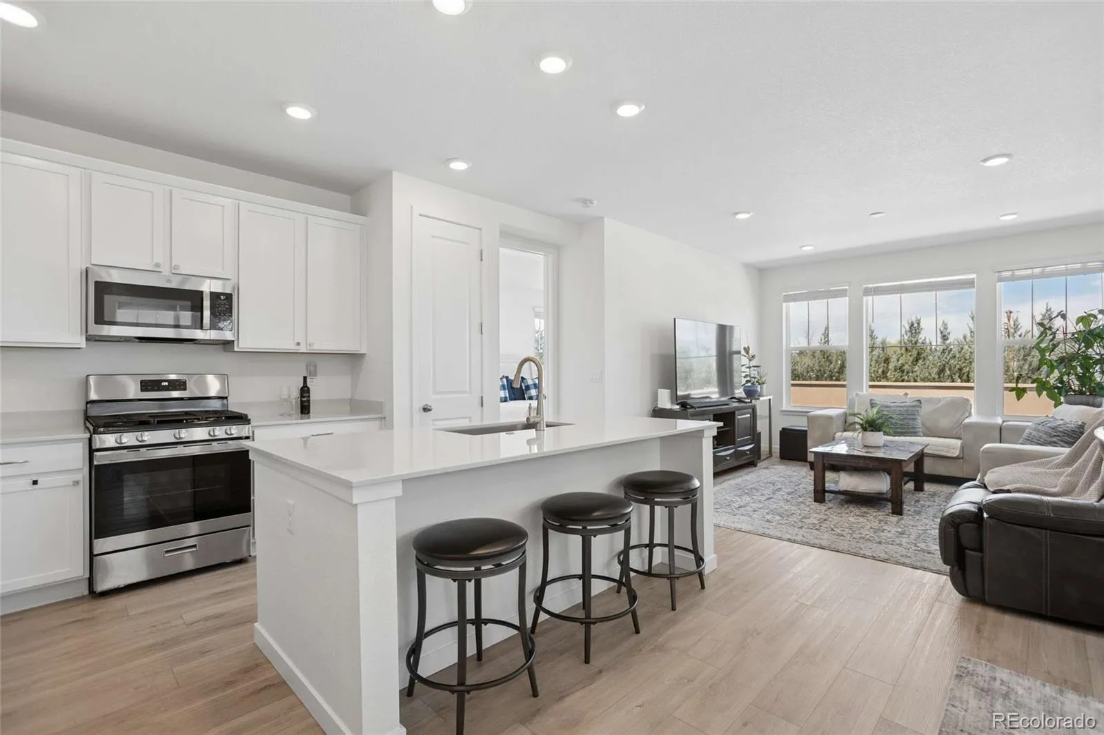 04092026224639 1600 0