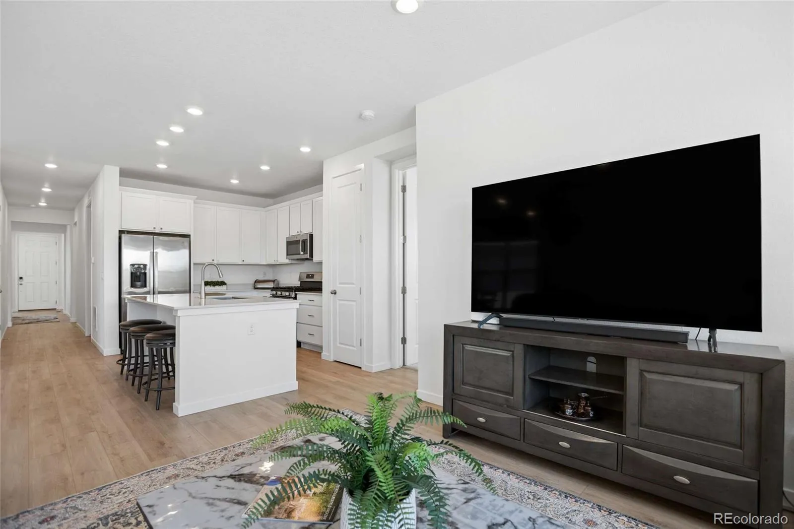 04092026224639 1600 11