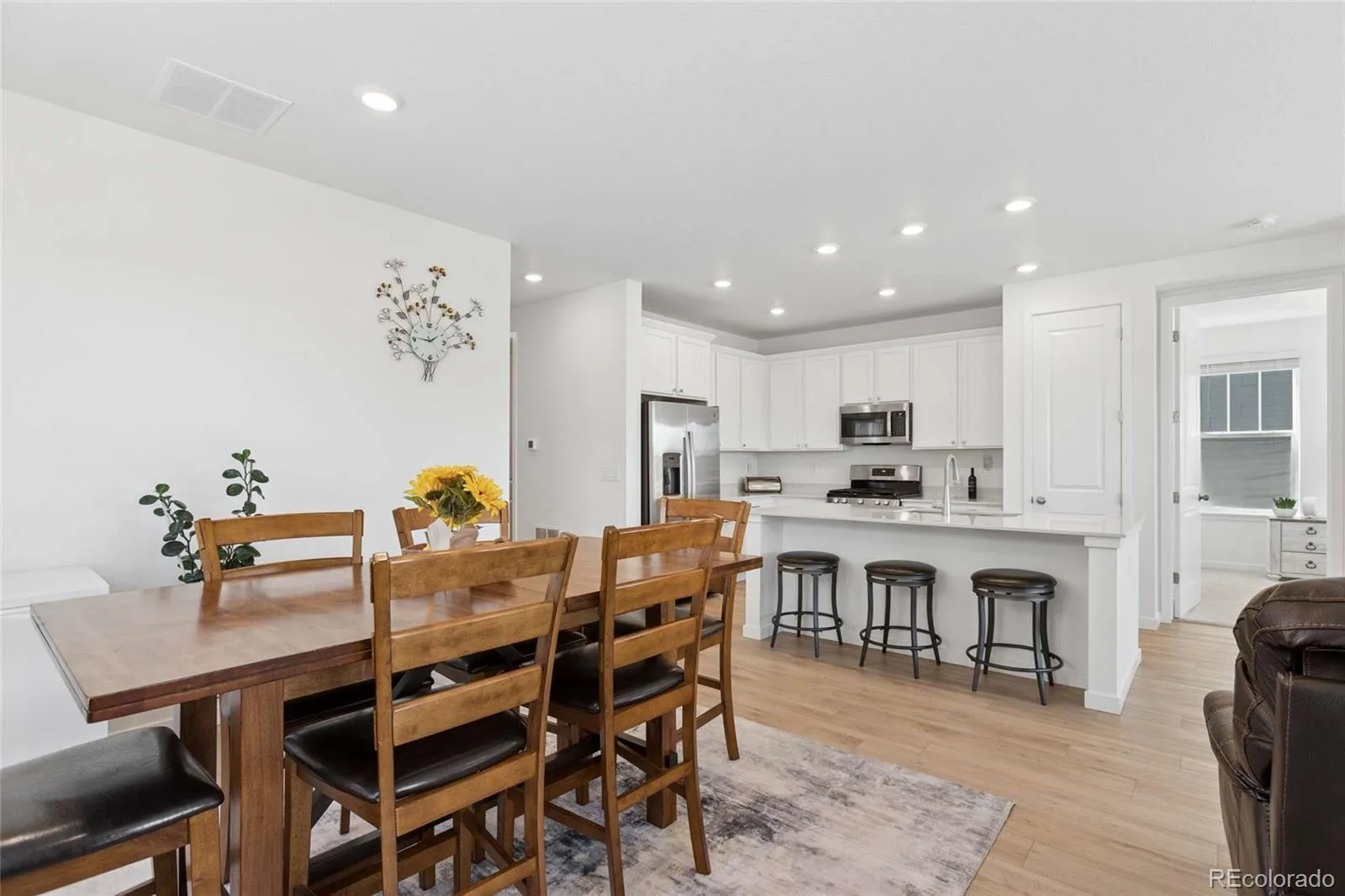 04092026224639 1600 12